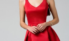 Kadınlarda Kırmızı Elbise Tercihi